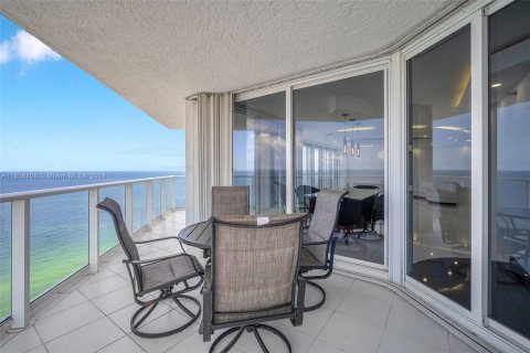 Copropriété à louer à Sunny Isles Beach, Floride: 2 chambres, 187.66 m2 № 1364157 - photo 18