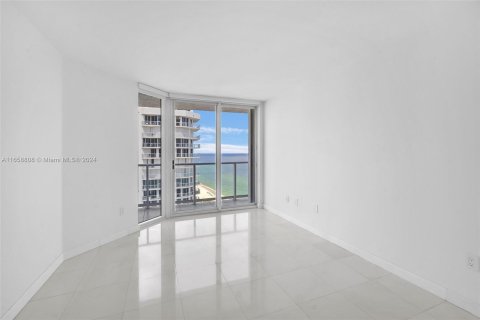 Condo in Sunny Isles Beach, Florida, 2 bedrooms  № 1364157 - photo 26