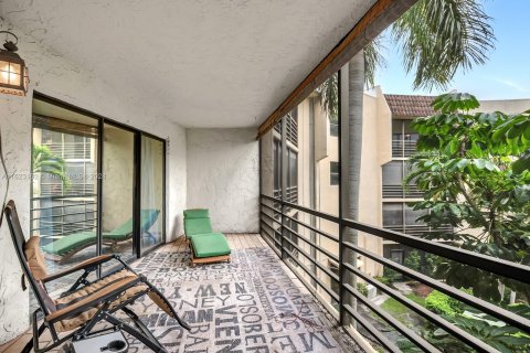 Condo in Plantation, Florida, 2 bedrooms  № 1269892 - photo 24