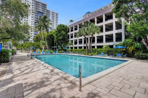 Condominio en venta en Miami, Florida, 2 dormitorios, 78.78 m2 № 1365840 - foto 11