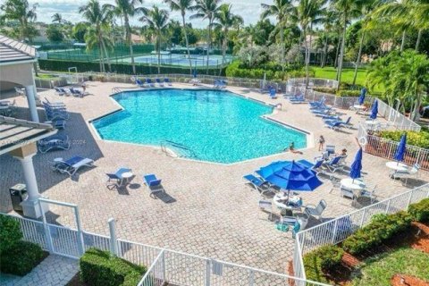 Villa ou maison à vendre à West Palm Beach, Floride: 3 chambres, 176.51 m2 № 1104716 - photo 3