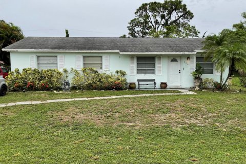 House in Jupiter, Florida 3 bedrooms, 115.94 sq.m. № 1229134 - photo 1