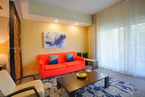 Condo in Doral, Florida, 1 bedroom  № 640122 - photo 27