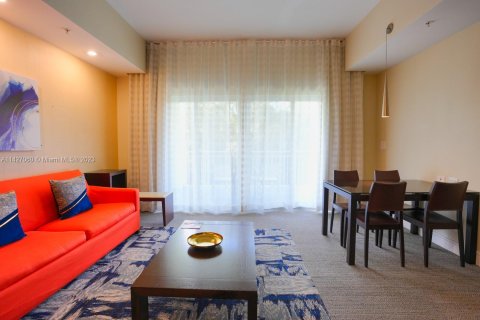 Condo in Doral, Florida, 1 bedroom  № 640122 - photo 29