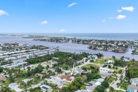 Villa ou maison à vendre à Boynton Beach, Floride: 3 chambres, 255.02 m2 № 1118685 - photo 3