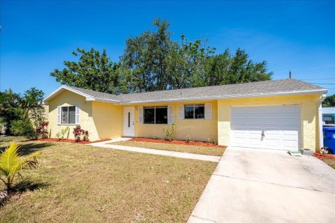 Villa ou maison à vendre à Vero Beach, Floride: 2 chambres, 81.94 m2 № 1118684 - photo 2