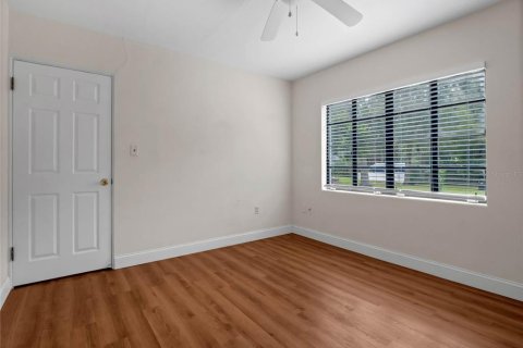 Immobilier commercial à vendre à Orlando, Floride: 4 chambres, 171.22 m2 № 1389283 - photo 10