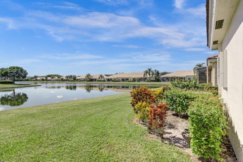 Villa ou maison à louer à West Palm Beach, Floride: 2 chambres, 122.07 m2 № 876438 - photo 4