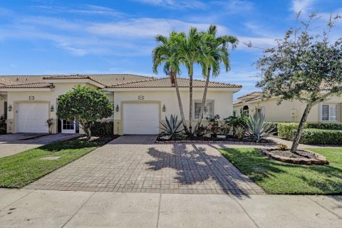 Villa ou maison à louer à West Palm Beach, Floride: 2 chambres, 122.07 m2 № 876438 - photo 25