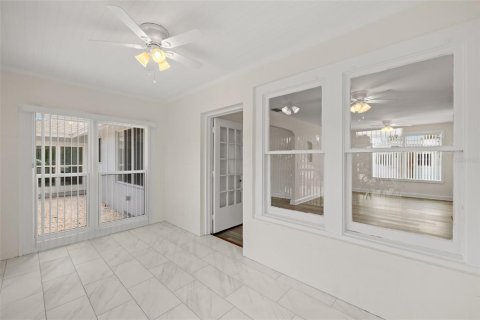 Villa ou maison à louer à Clearwater, Floride: 3 chambres, 196.21 m2 № 1363800 - photo 13