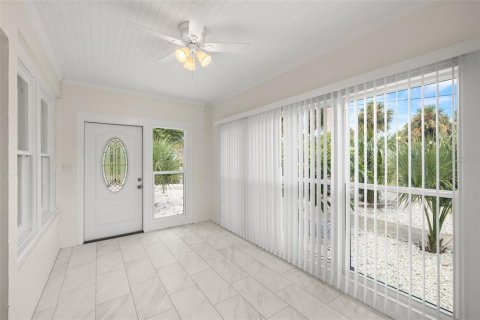 Villa ou maison à louer à Clearwater, Floride: 3 chambres, 196.21 m2 № 1363800 - photo 12