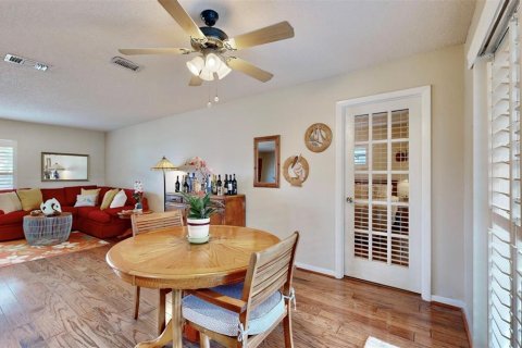 Casa en venta en Apollo Beach, Florida, 4 dormitorios, 179.3 m2 № 1363834 - foto 7