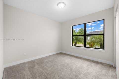 Villa ou maison à vendre à Lauderdale Lakes, Floride: 4 chambres, 169.83 m2 № 1325415 - photo 5