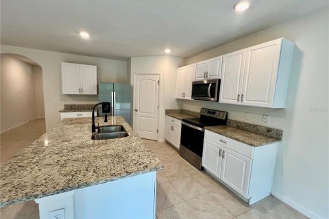 Casa en venta en DeLand, Florida, 5 dormitorios, 241.64 m2 № 1315153 - foto 9