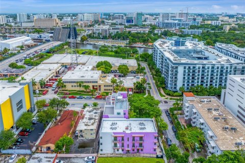 Propiedad comercial en venta en Miami, Florida № 1232433 - foto 19