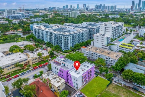 Propiedad comercial en venta en Miami, Florida № 1232433 - foto 16