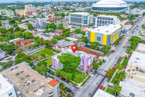 Propiedad comercial en venta en Miami, Florida № 1232433 - foto 7