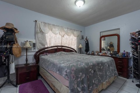 Villa ou maison à vendre à Hialeah, Floride: 2 chambres, 66.89 m2 № 1288907 - photo 7