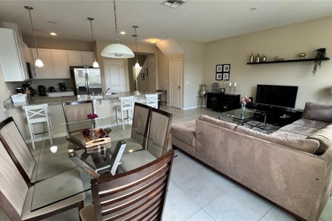 Touwnhouse à vendre à Kissimmee, Floride: 4 chambres, 153.2 m2 № 1368230 - photo 8