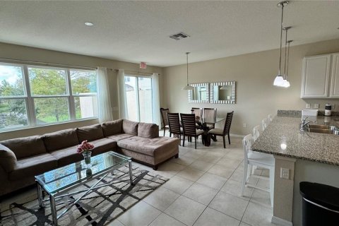 Touwnhouse à vendre à Kissimmee, Floride: 4 chambres, 153.2 m2 № 1368230 - photo 9