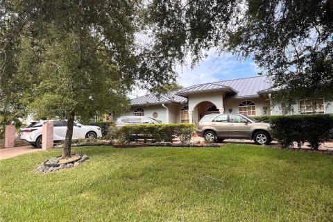 Villa ou maison à vendre à Palmetto Bay, Floride: 4 chambres, 241.36 m2 № 1310607 - photo 1