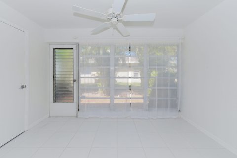 Купить кондоминиум в Бока-Ратон, Флорида 2 спальни, 123.75м2, № 1119978 - фото 28