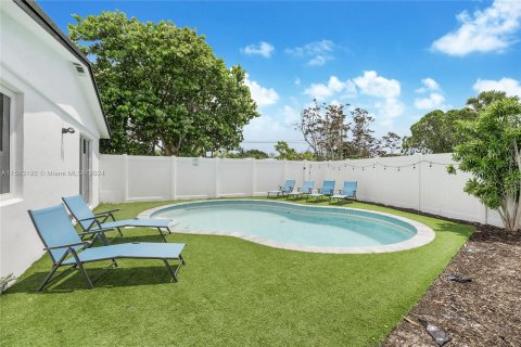 Casa en venta en Wilton Manors, Florida, 3 dormitorios, 140.65 m2 № 1184934 - foto 1