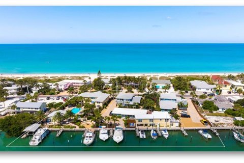 Hotel en venta en Nokomis, Florida, 1399.94 m2 № 1272897 - foto 1