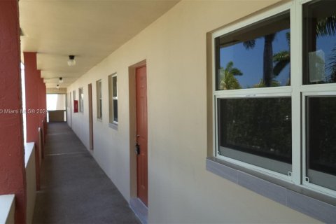 Copropriété à vendre à Sunrise, Floride: 2 chambres, 78.97 m2 № 1170624 - photo 14