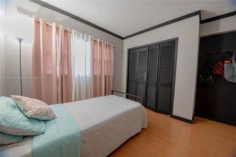 Купить кондоминиум в Маргит, Флорида 2 спальни, 78.78м2, № 995703 - фото 12