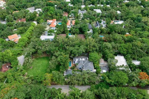 Terrain à vendre à Miami, Floride № 678160 - photo 4