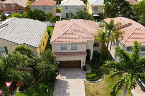 House in Wellington, Florida 4 bedrooms, 195.47 sq.m. № 1182156 - photo 10