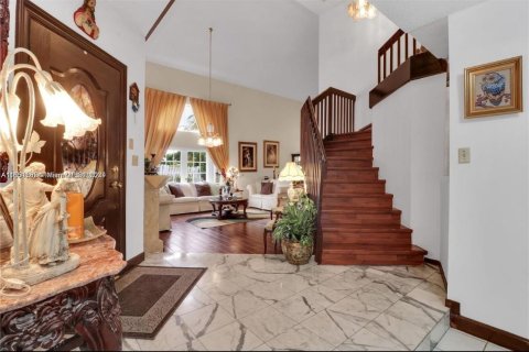 Villa ou maison à louer à Miami, Floride: 4 chambres, 235.69 m2 № 1364976 - photo 8