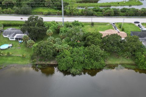 Land in St. Lucie, Florida № 1364938 - photo 3