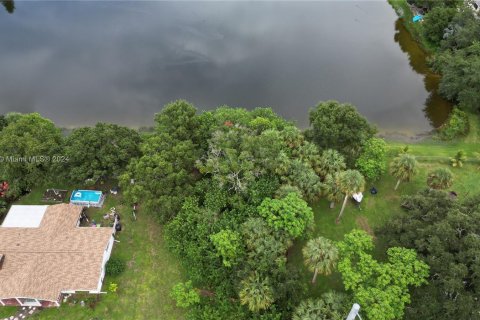 Terrain à vendre à St. Lucie, Floride № 1364938 - photo 5