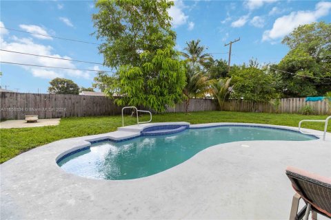 House in Fort Lauderdale, Florida 3 bedrooms, 102.56 sq.m. № 1364896 - photo 29