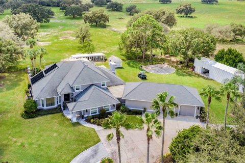 Villa ou maison à vendre à Haines City, Floride: 4 chambres, 323.39 m2 № 1377704 - photo 2