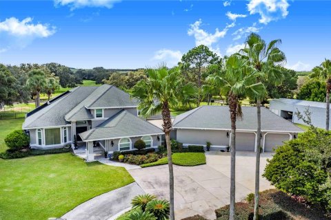 Villa ou maison à vendre à Haines City, Floride: 4 chambres, 323.39 m2 № 1377704 - photo 3