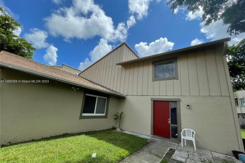 Adosado en venta en Lauderhill, Florida, 2 dormitorios, 87.7 m2 № 1377638 - foto 16