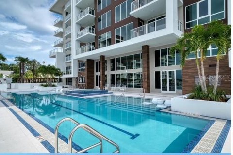 Condo in Clearwater, Florida, 3 bedrooms  № 1390816 - photo 7