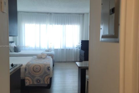 Studio in the Condo in Miami Beach, Florida  № 802452 - photo 7