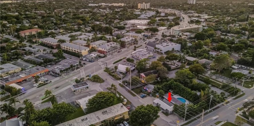 Commercial property in Wilton Manors, Florida № 1093195