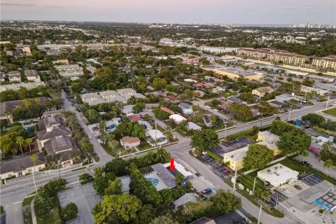 Купить коммерческую недвижимость в Уилтон-Мэнорс, Флорида № 1093195 - фото 4