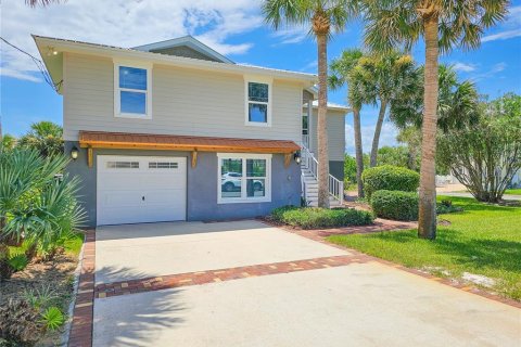 Apartment in Flagler Beach, Florida 1 bedroom, 220.09 sq.m. № 1366180 - photo 2