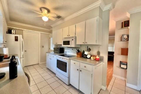 House in Fort Walton Beach, Florida 4 bedrooms, 126.25 sq.m. № 590033 - photo 6