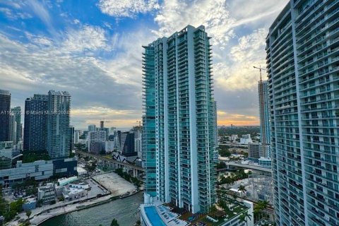 Condo in Miami, Florida, 1 bedroom  № 1370590 - photo 10