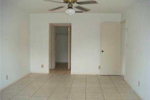 Copropriété à vendre à Coral Springs, Floride: 2 chambres, 100.8 m2 № 604455 - photo 14
