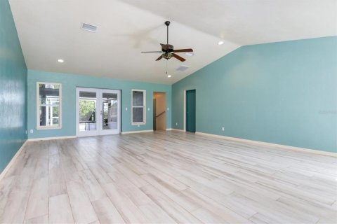 Villa ou maison à vendre à Punta Gorda, Floride: 3 chambres, 194.44 m2 № 1304629 - photo 4