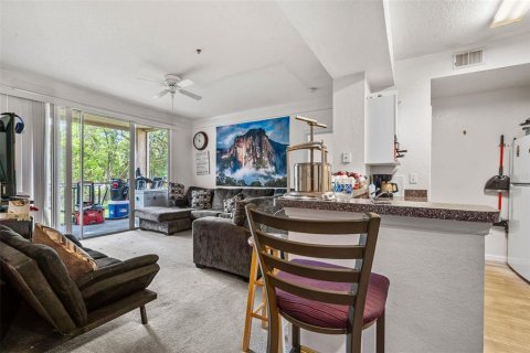 Copropriété à vendre à Tampa, Floride: 2 chambres, 95.88 m2 № 1268345 - photo 10