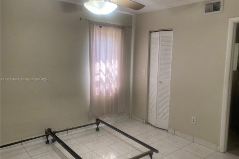 Copropriété à vendre à Hialeah, Floride: 2 chambres, 71.53 m2 № 1134782 - photo 4